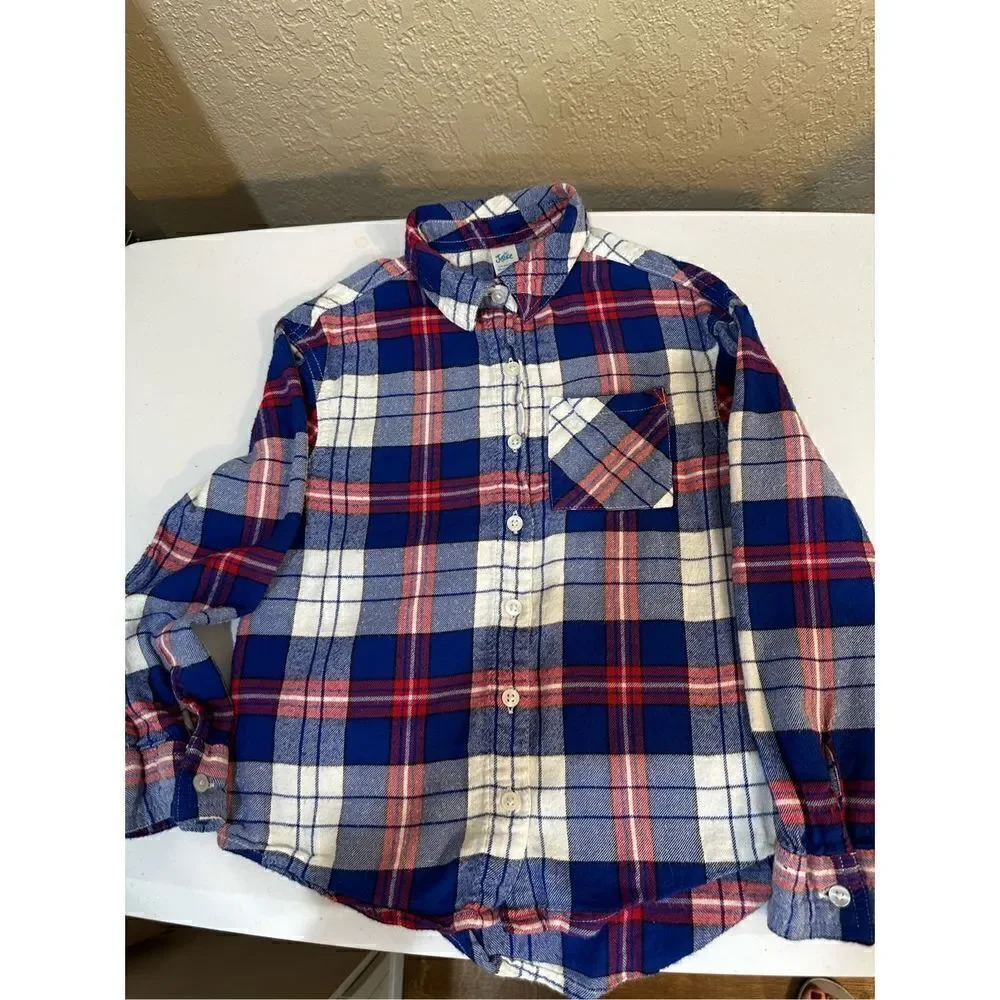 Justice Size 6 flannel shirt in blue and red